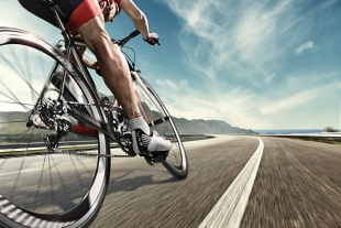 Езда на велосипеде защищает людей от болей в коленях и остеоартрита